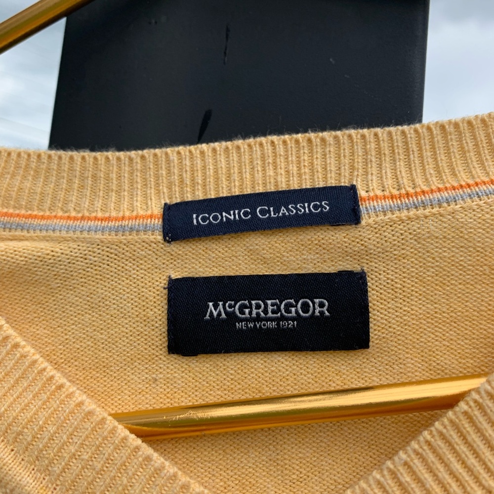 McGregor New York Vintage Yellow V-Neck Sporty Sweater